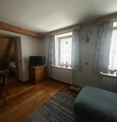 Ca' Pelmo Apartment *