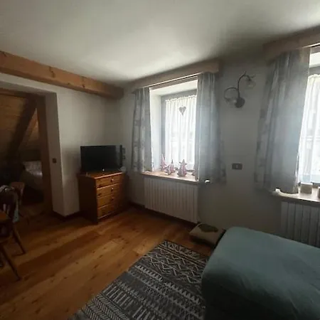 Ca' Pelmo Apartament *